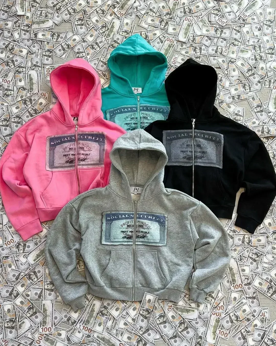 Erkekler ve kadınlar için Y2K  - Fear Of God Essential incelemesi ve fiyatı